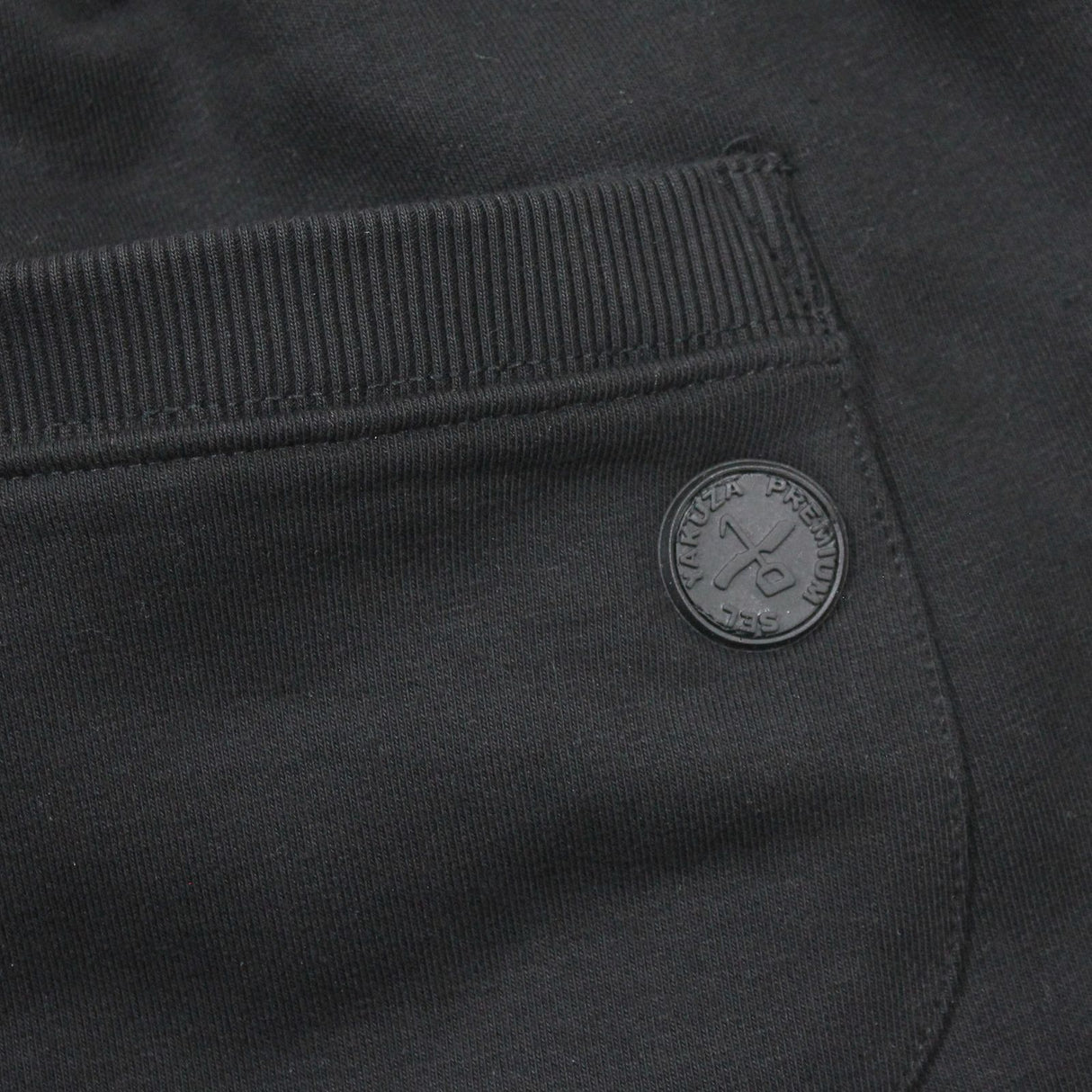 Tepláky Yakuza Premium – černá, 2680