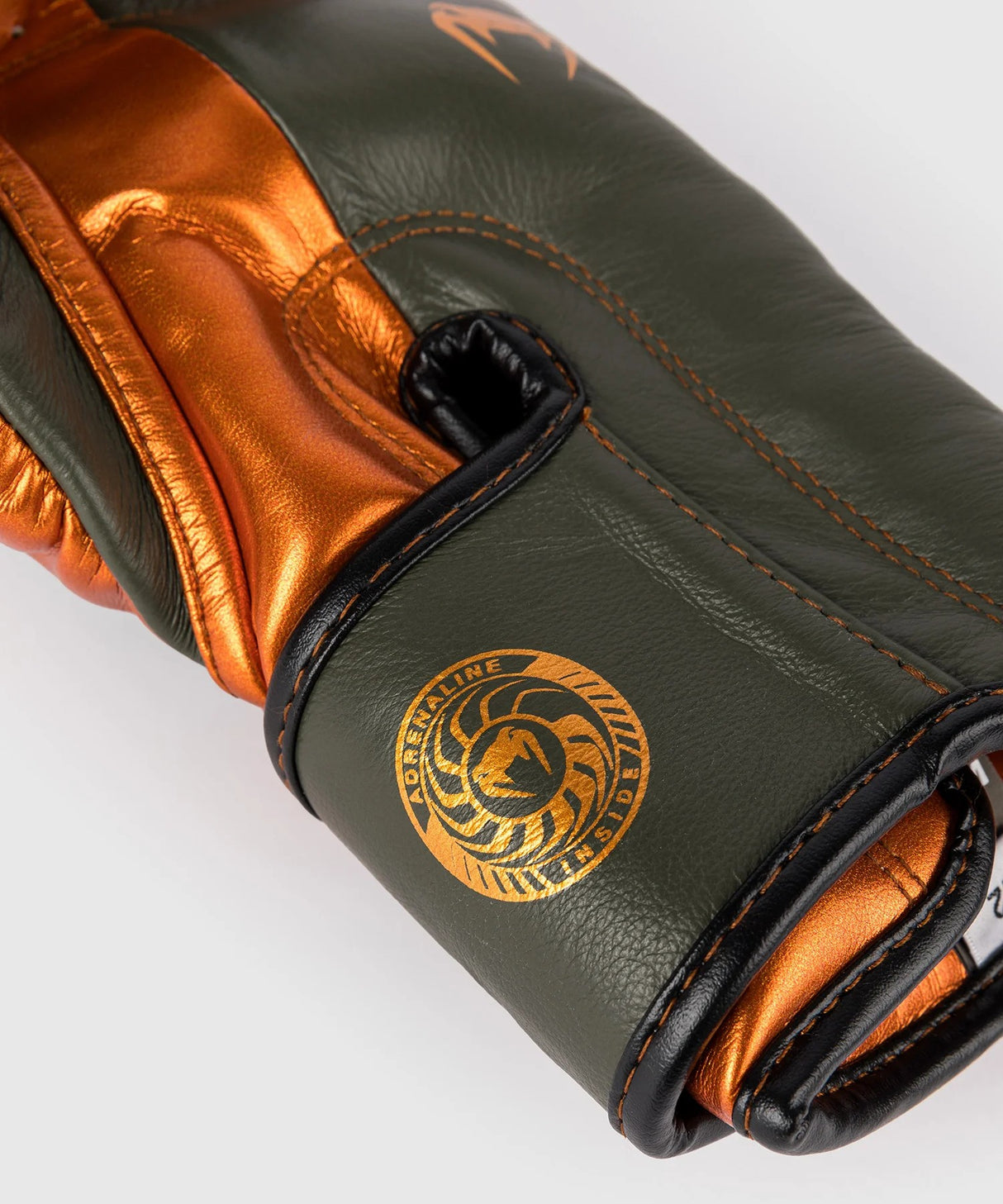 Venum boxerské rukavice Giant 3.0 - khaki/bronz, VENUM-2055-590