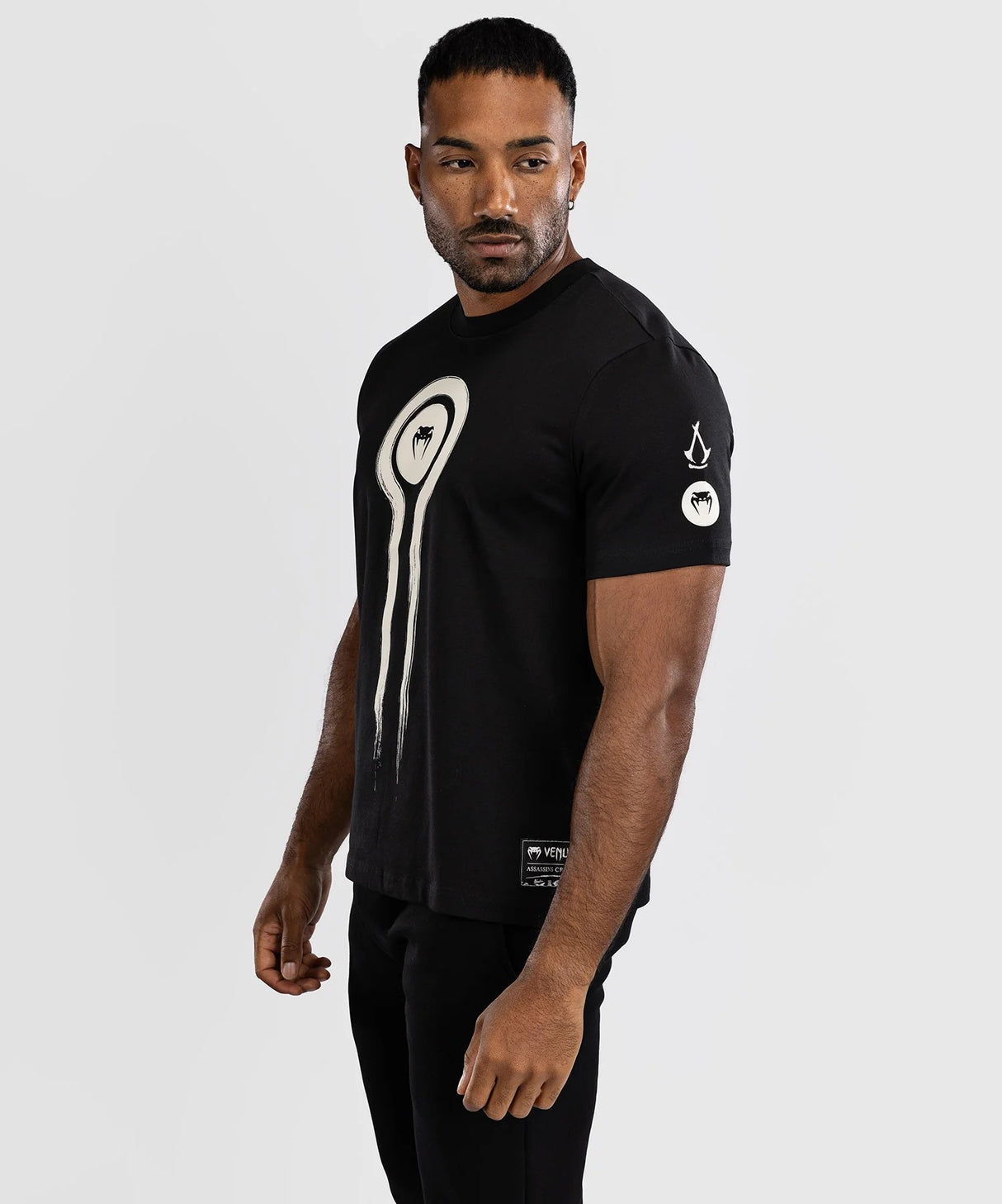 Černé tričko Venum x Assassin's Creed: Shadows - černá, VENUM-05685-001