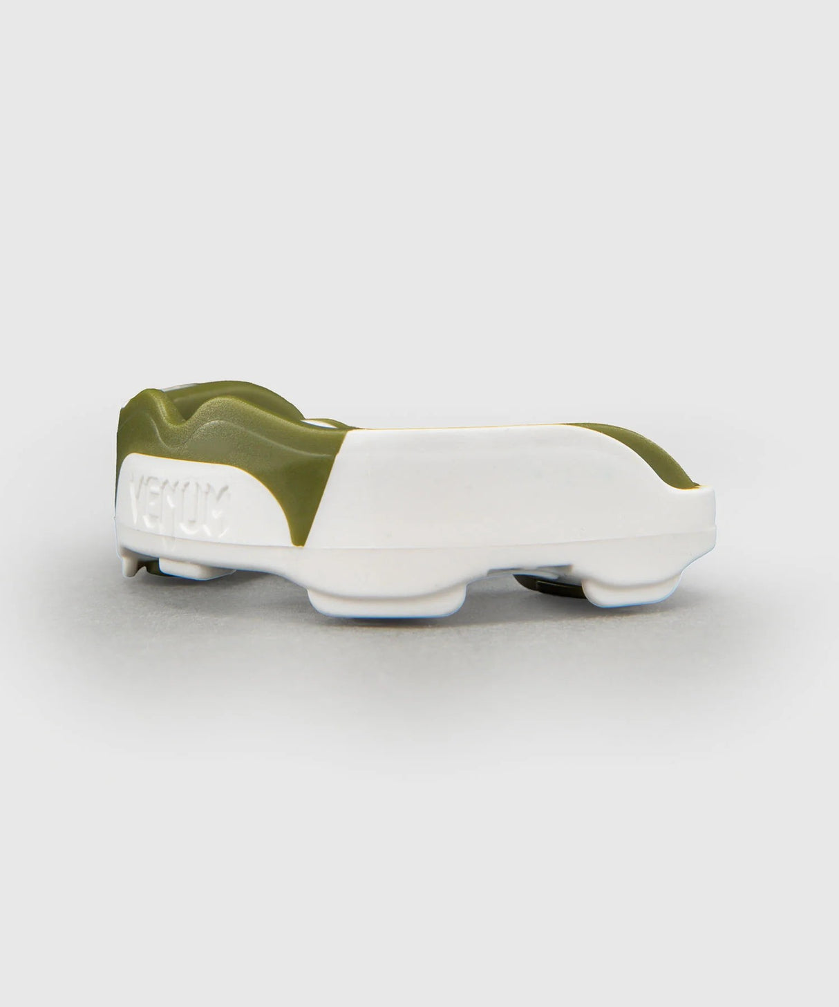Venum chrániče zubů Predator, bílá/khaki, VENUM-0621-672