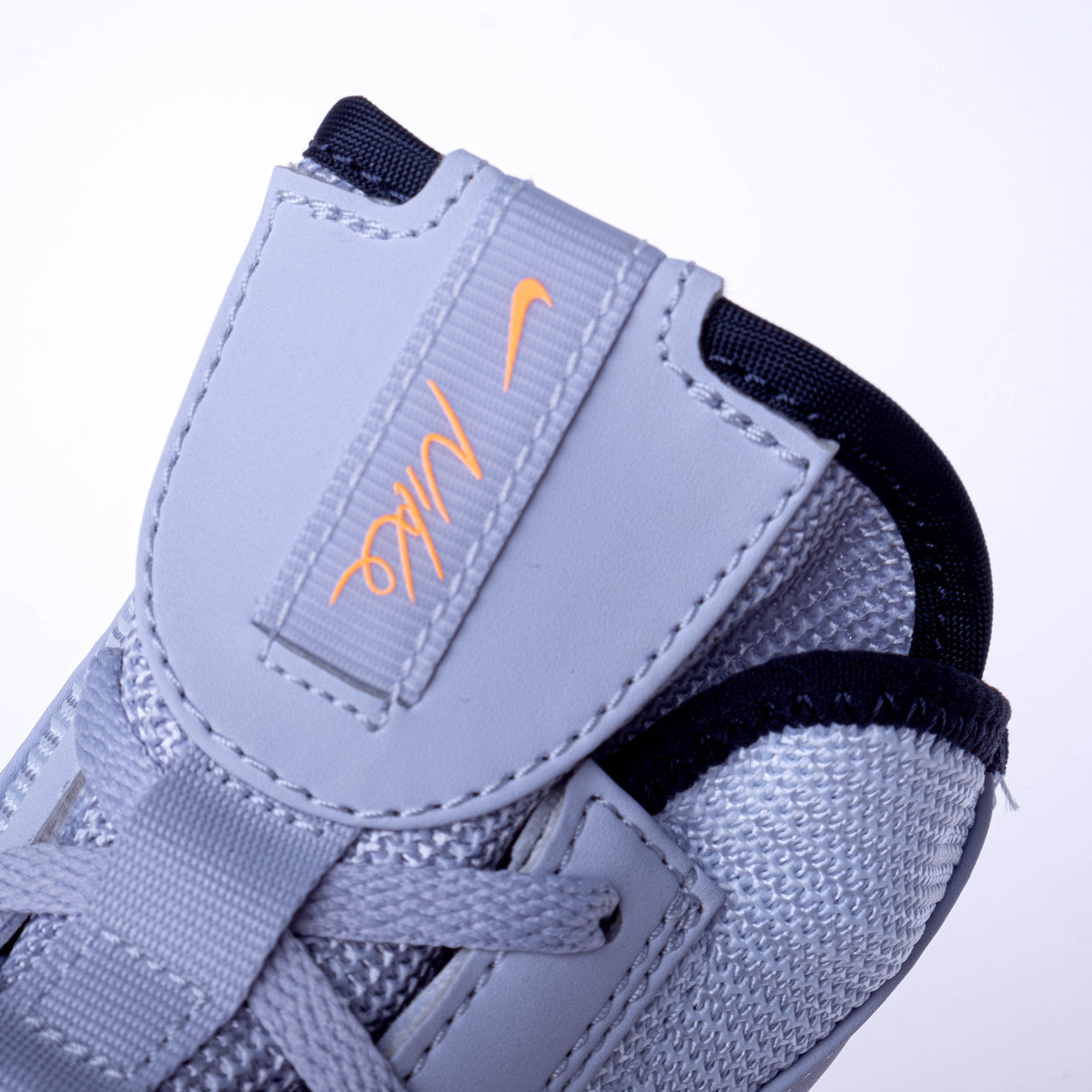 Boxerská obuv Nike Machomai SE - šedá/oranžová, DJ4472900