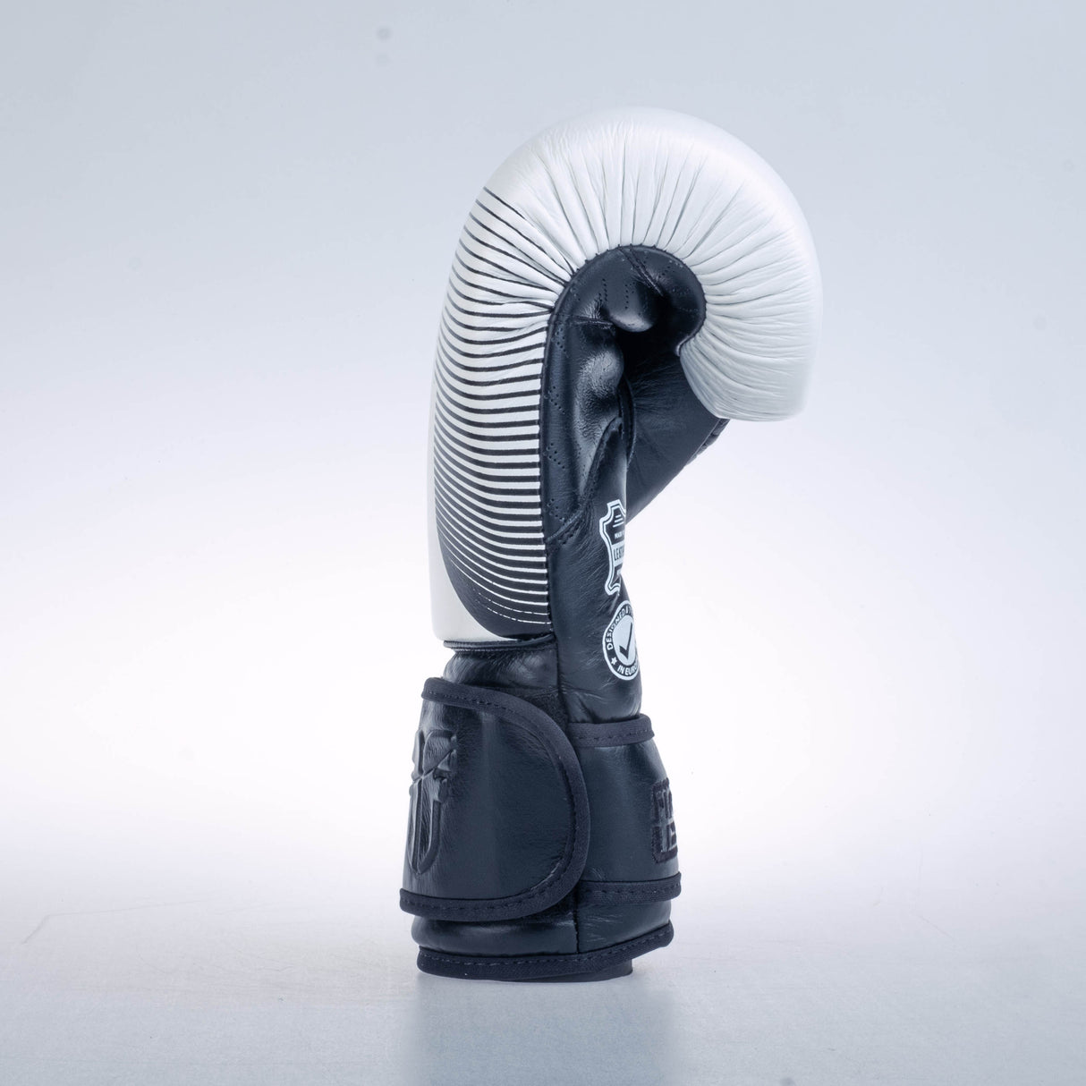 Boxerské rukavice Fighter Pro - bílá, FBG-PRO-001