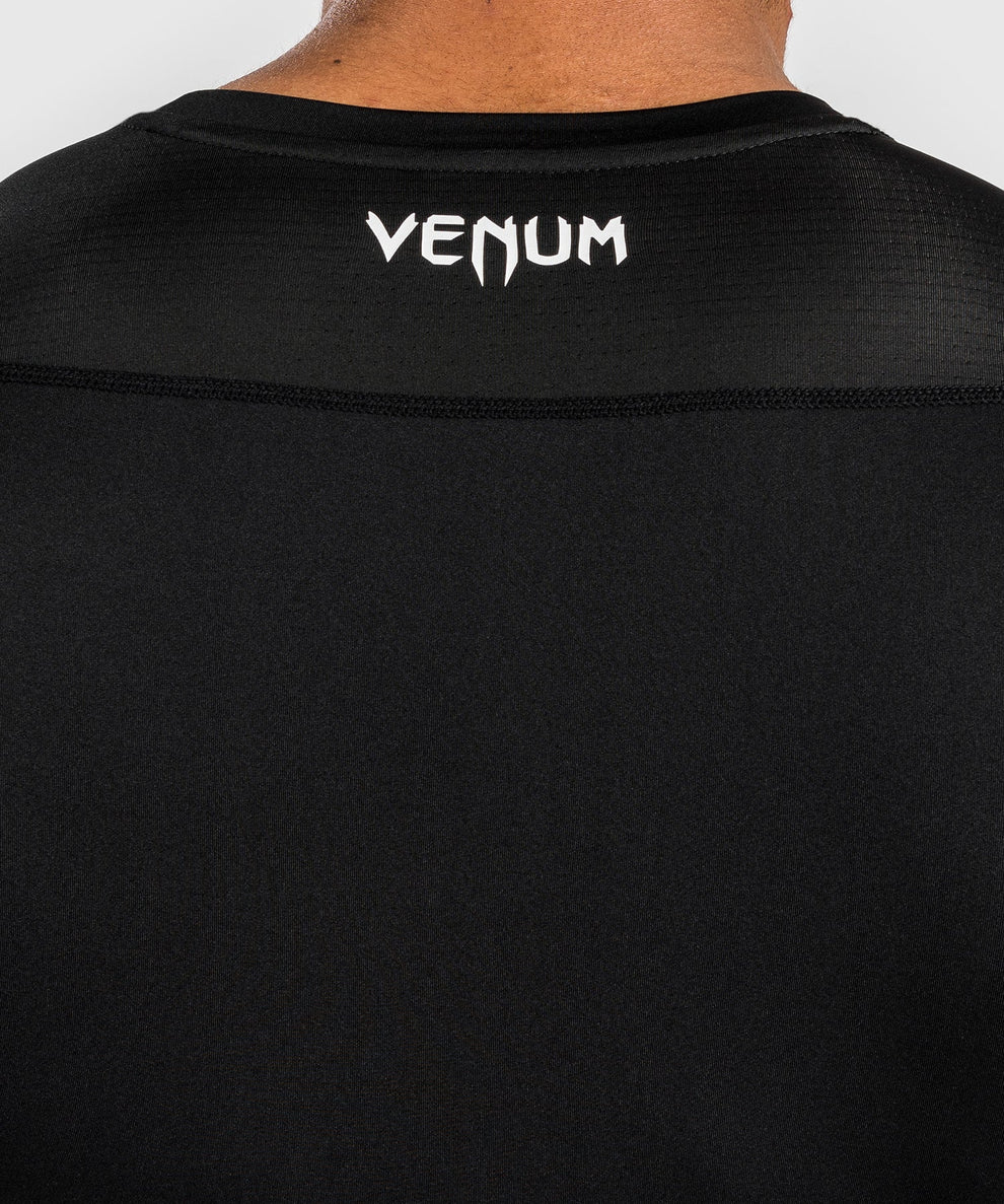 Venum rashguard s krátkým rukávem Attack - černá/šedá, VENUM-05210-001