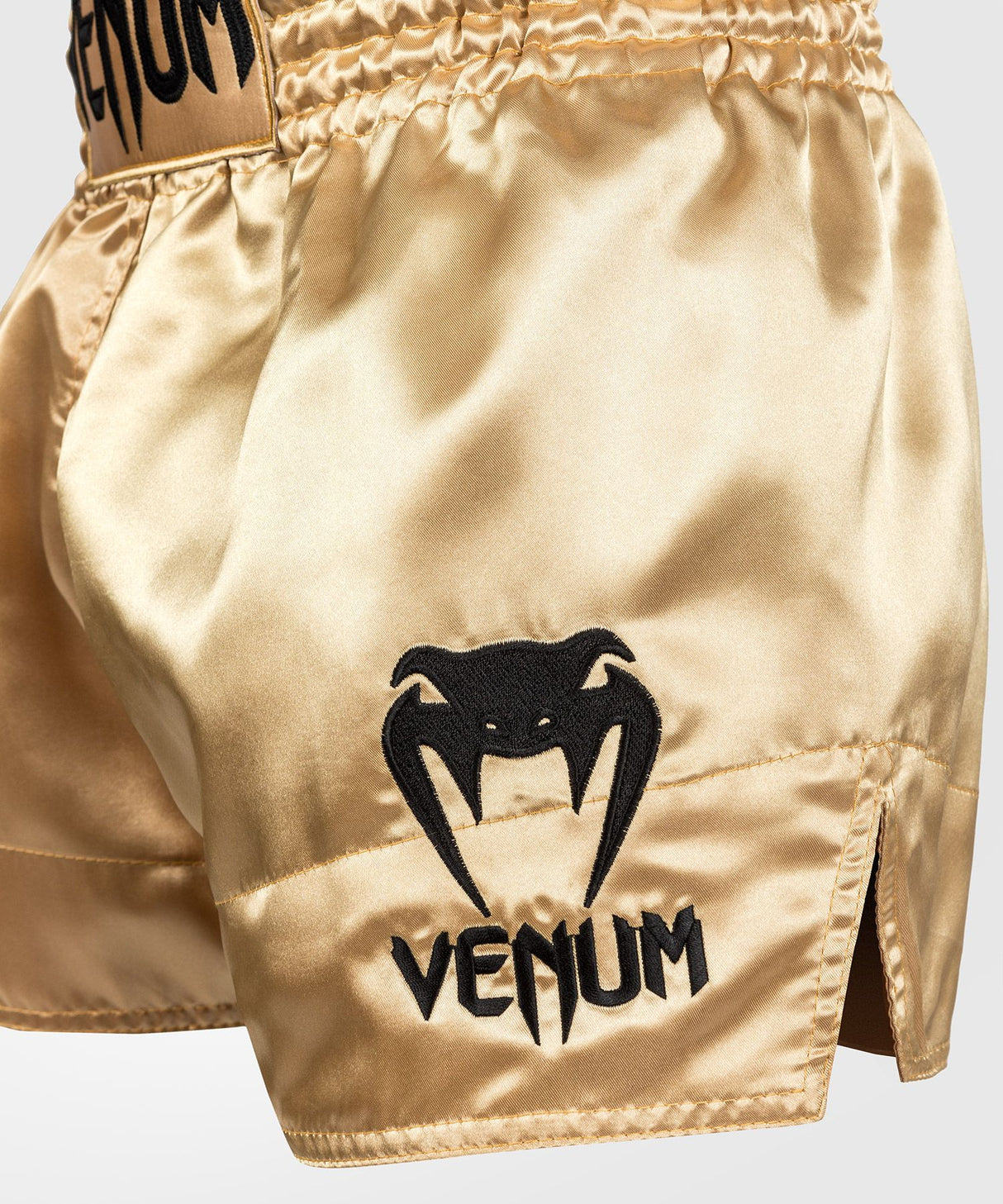 Venum Classic Muay Thai trenky - zlatá