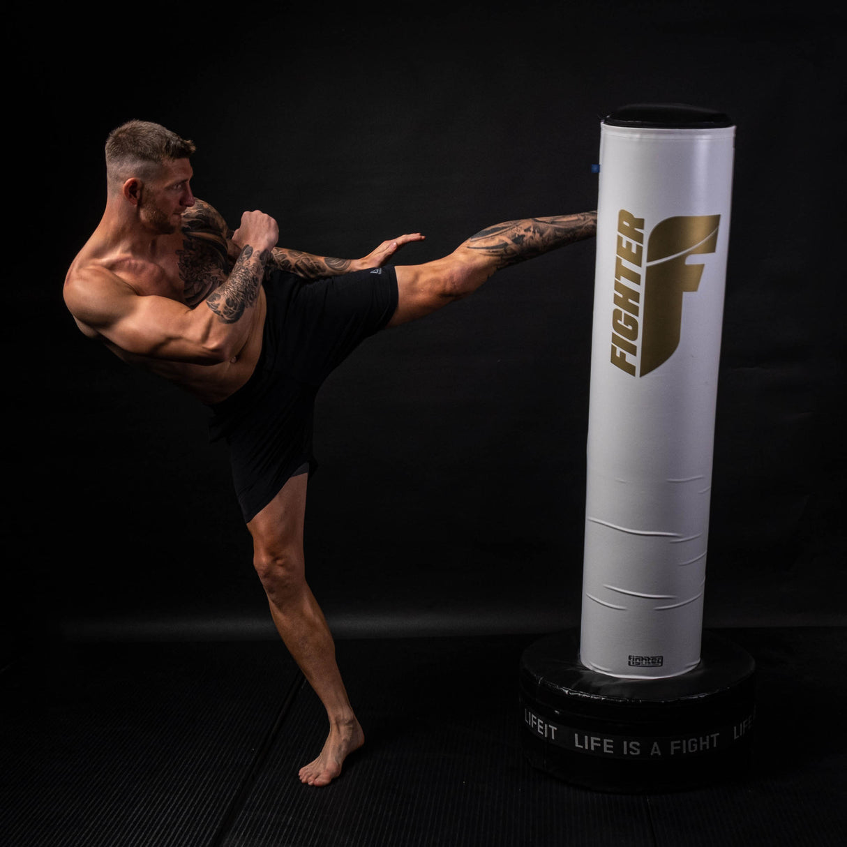 Volně stojící pytel Fighter Classic - černá/červená