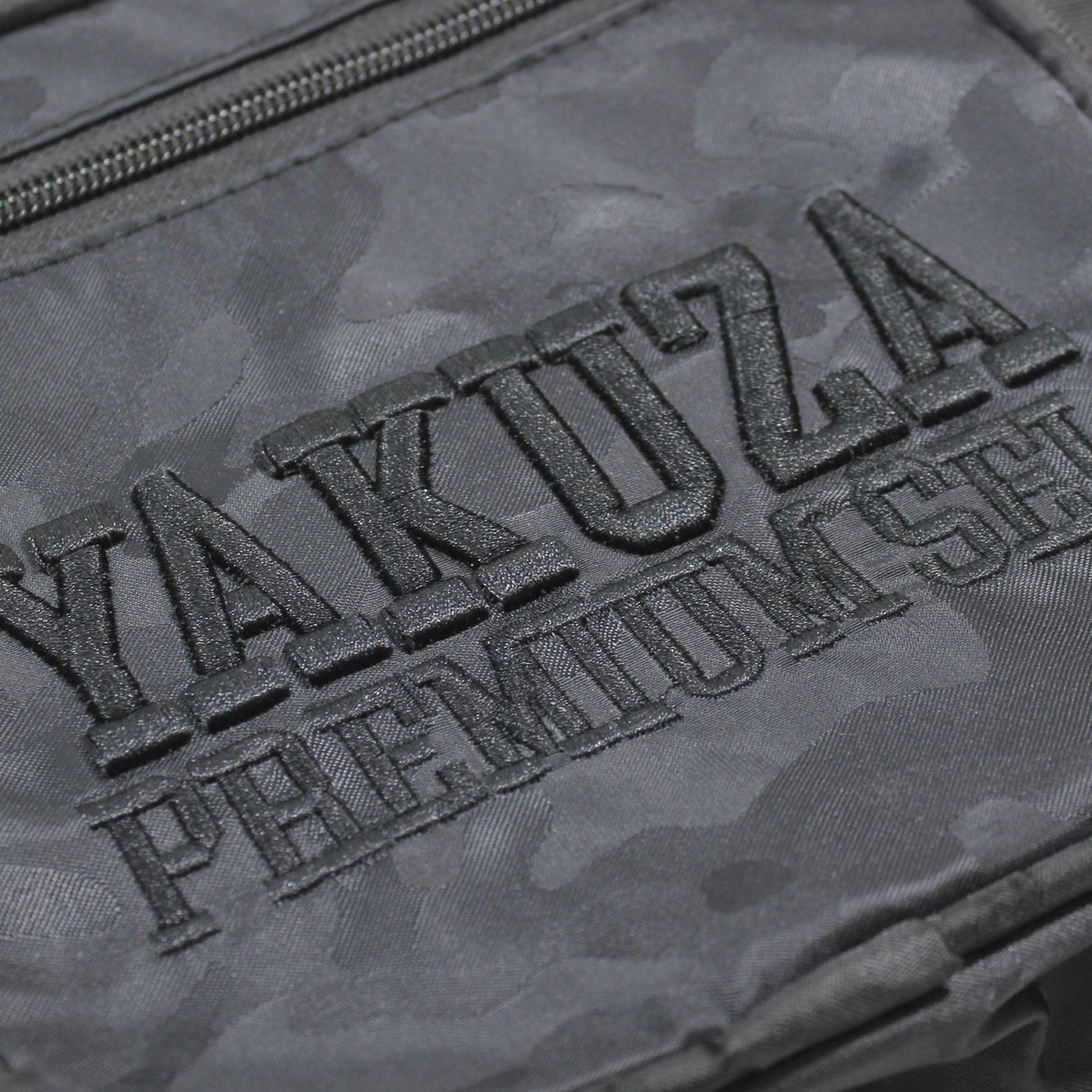 Taška přes rameno Yakuza Premium – černá camo, 3574