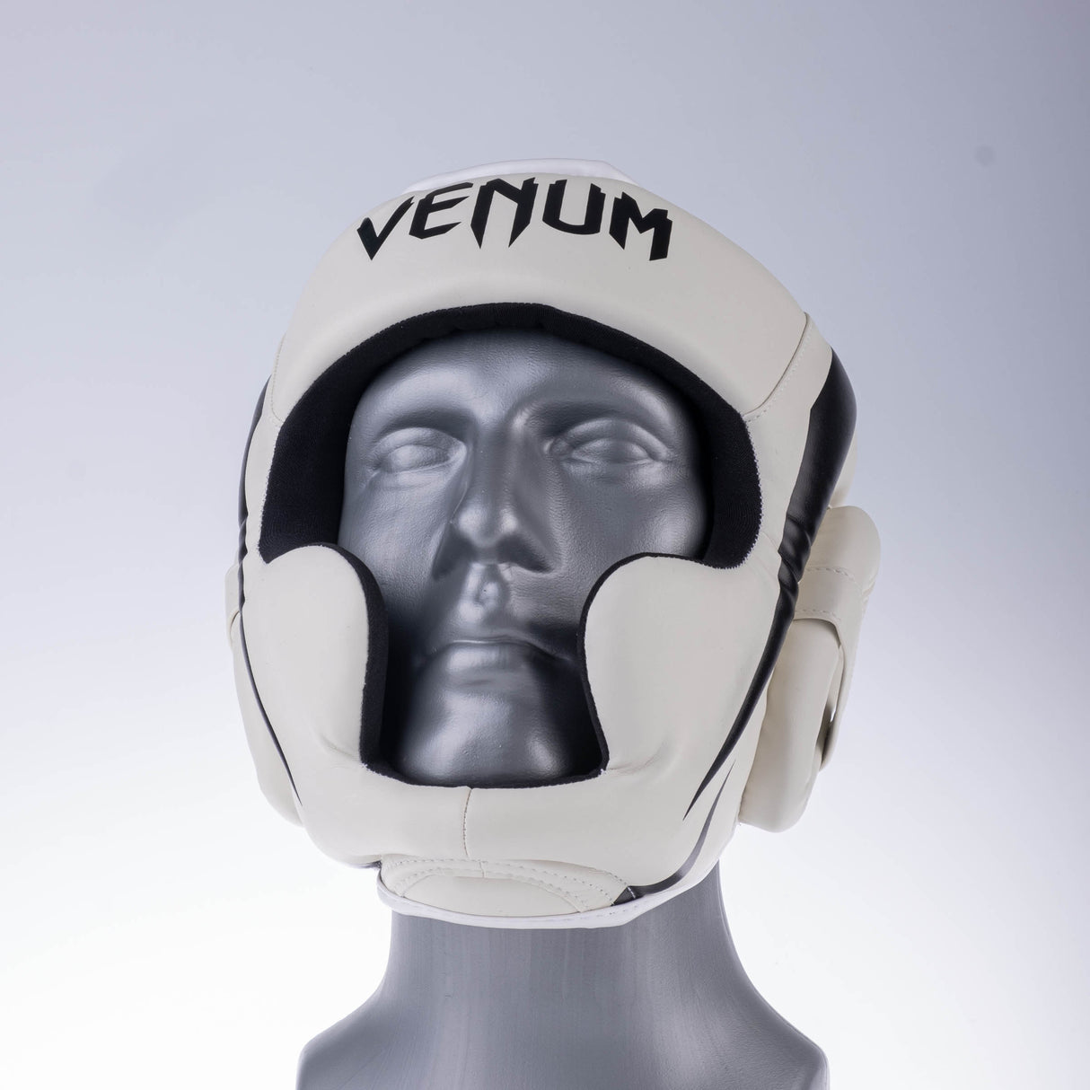 Venum Elite přilba - univerzální velikost bílá/černá