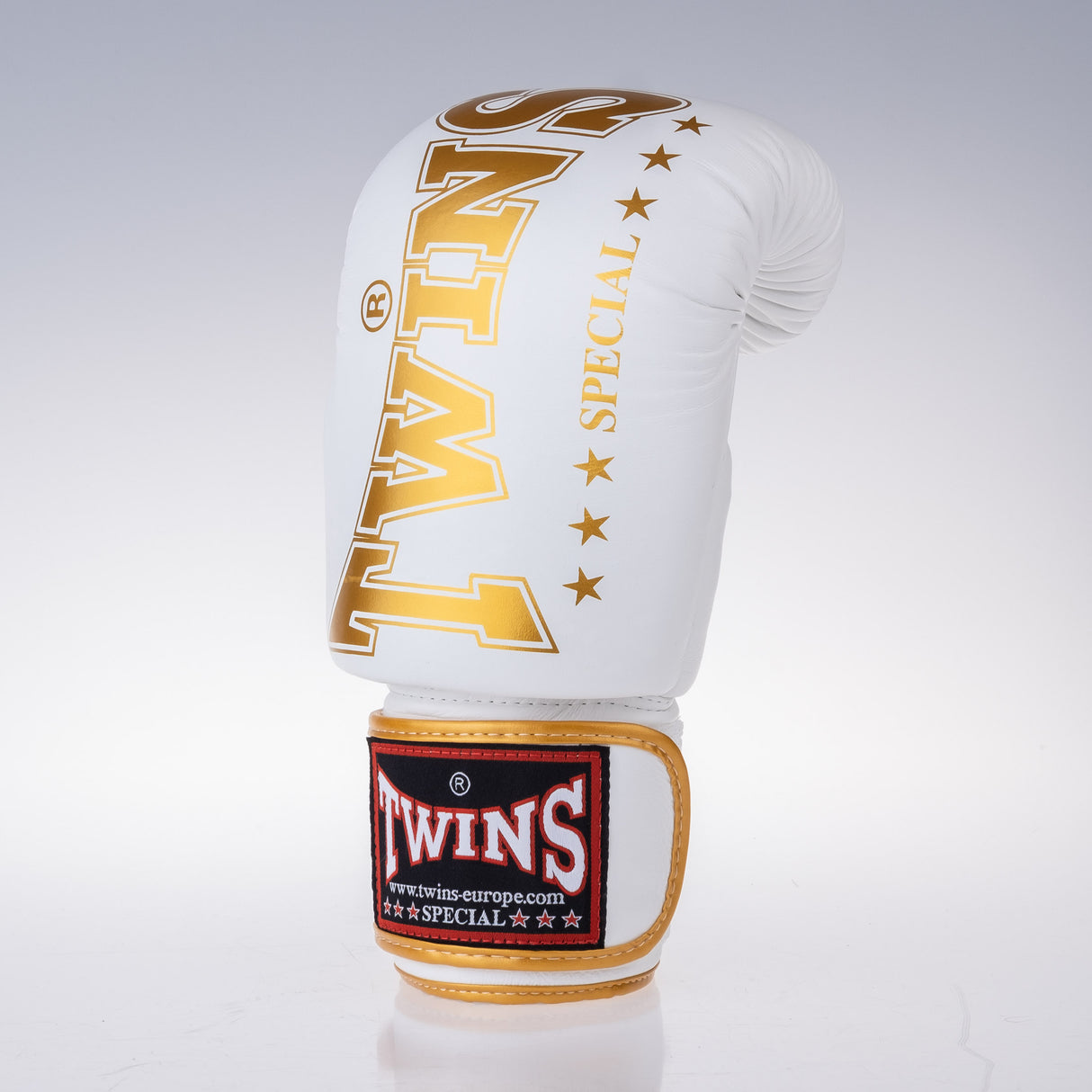 Boxerské rukavice Twins - bílá/zlatá, BGVL-8-WHITE