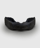 Chránič zubů Venum Predator - černá/černá/červená, VENUM-0621-680