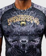 Rashguard Venum Wolf Atak s krátkým rukávem - černá/šedá, VENUM-06077-109