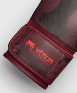 Venum boxerské rukavice Spectre  - červená/ černá, VENUM-06315-100