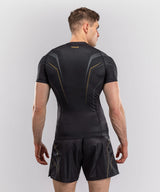 Rashguard Venum Streamline s krátkým rukávem - černá/zlatá, VENUM-06296-126