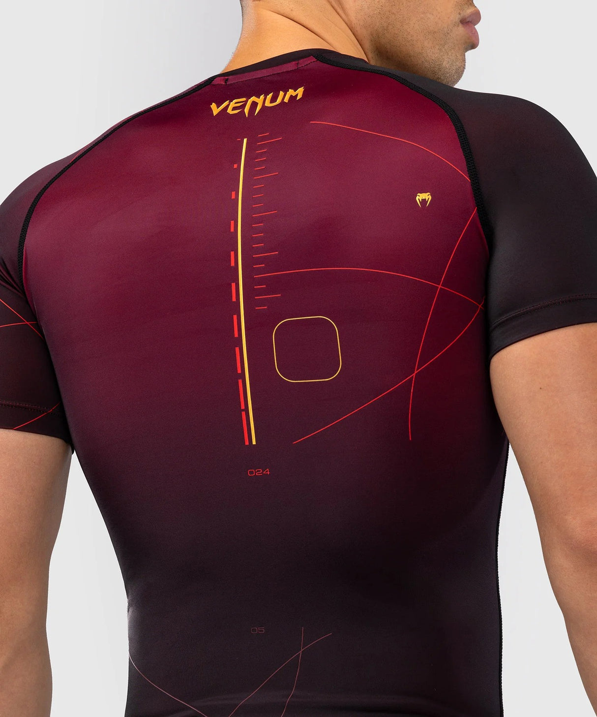 Venum rashguard Tactical XT s krátkým rukávem – černá/bordó/zlatá, VENUM-05523-139