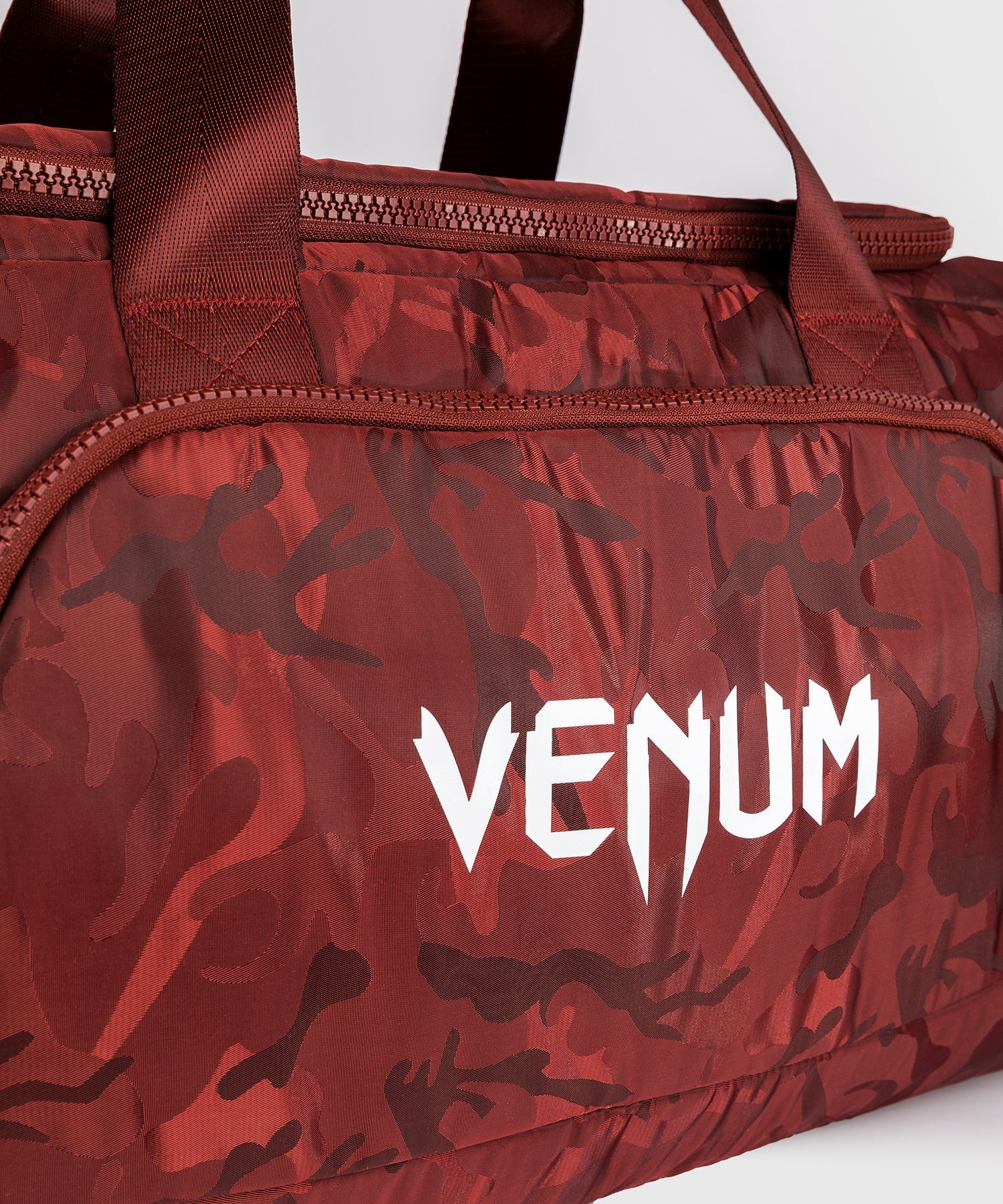 Venum Trainer Lite sportovní taška - červená/camo, VENUM-04954-631