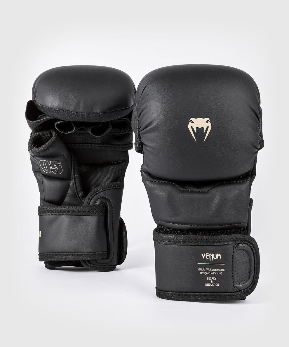 Venum Impact MMA rukavice - černá, VENUM-05065-617