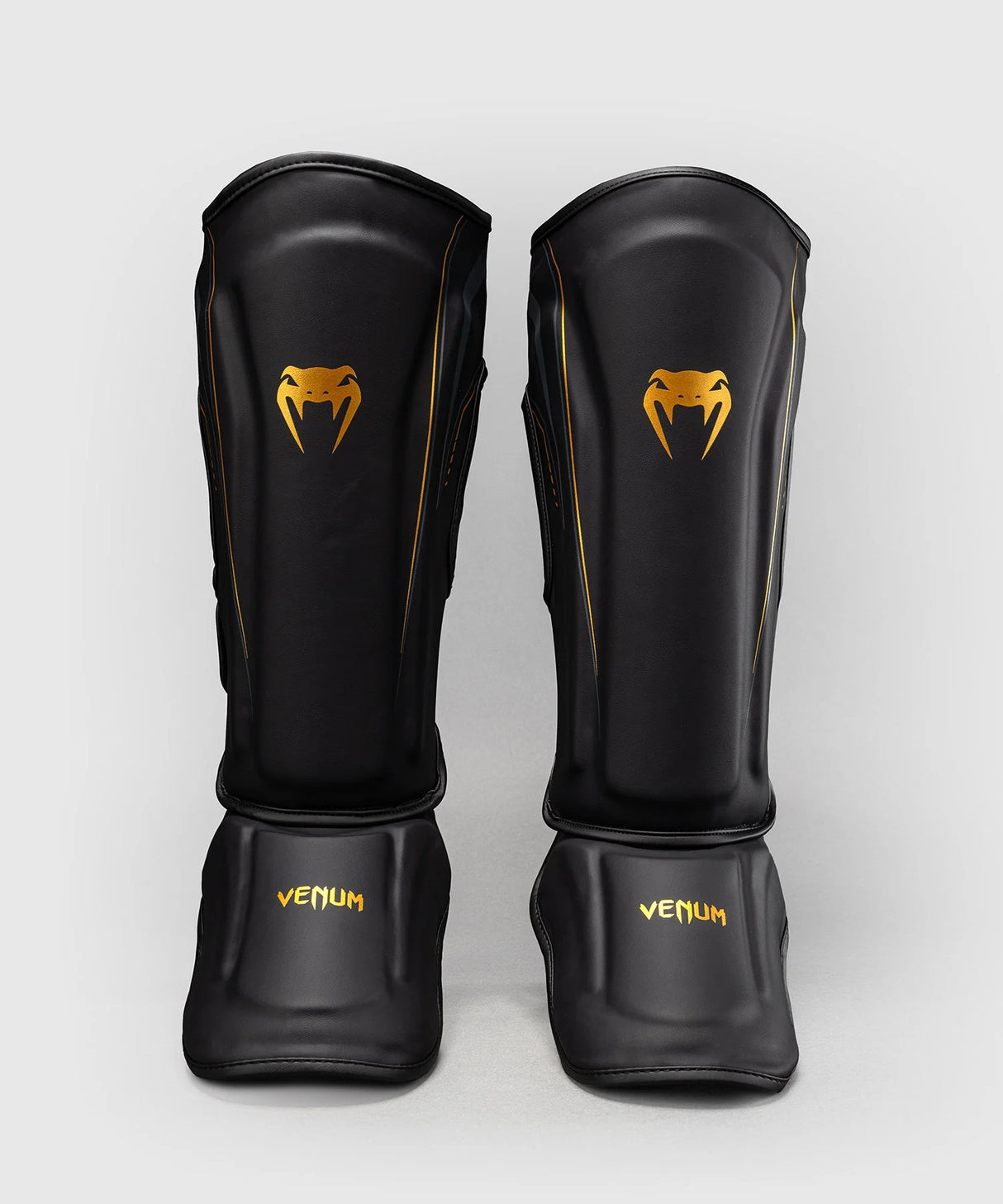 Venum Streamline chrániče holení - černá/zlatá, VENUM-06305-126