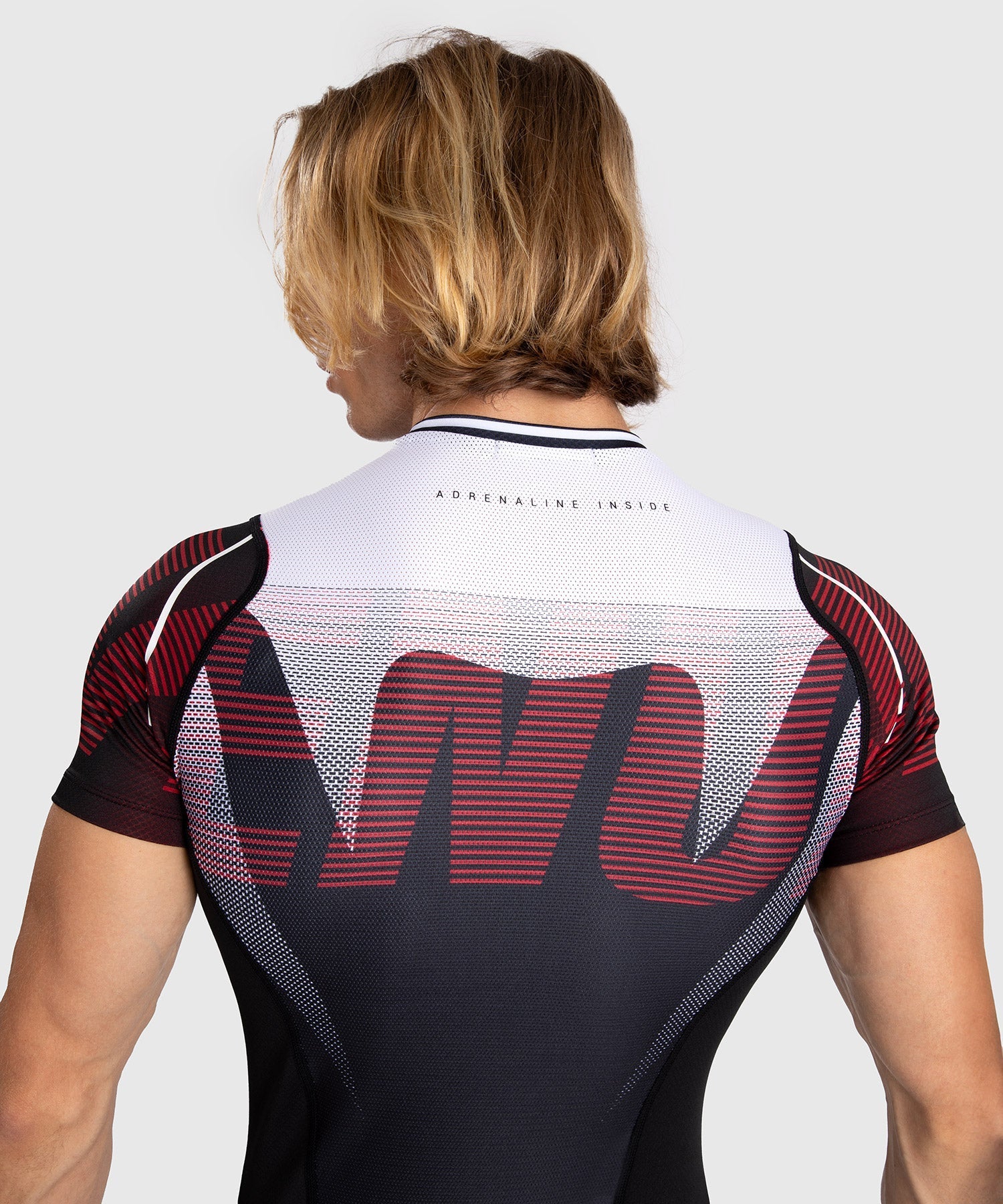 Venum rashguard s krátkým rukávem Adrenaline - černá/červená, VENUM-05176-100