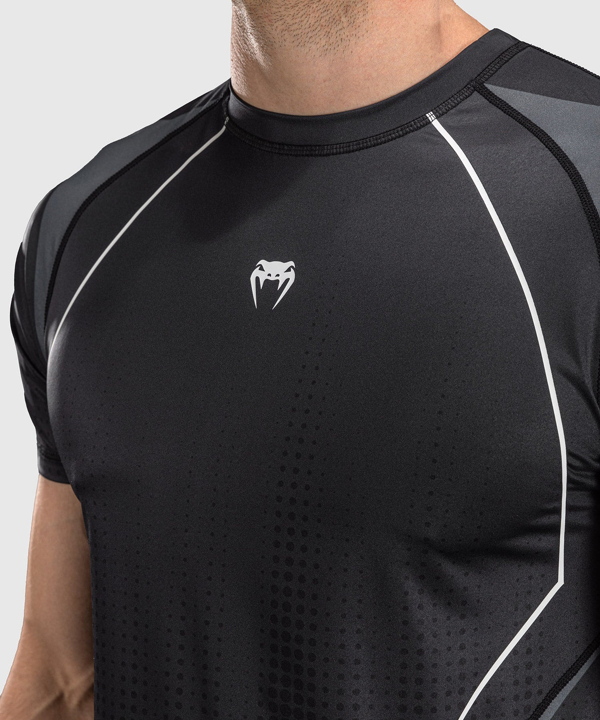 Venum Dry Tech Stealth tričko - černá/bílá, VENUM-06274-108