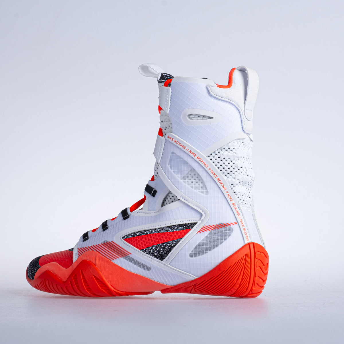 Box Boty Box boty Nike HyperKO 2.0 - bílá/červená/černá, CI2953101 – Hayashi.cz