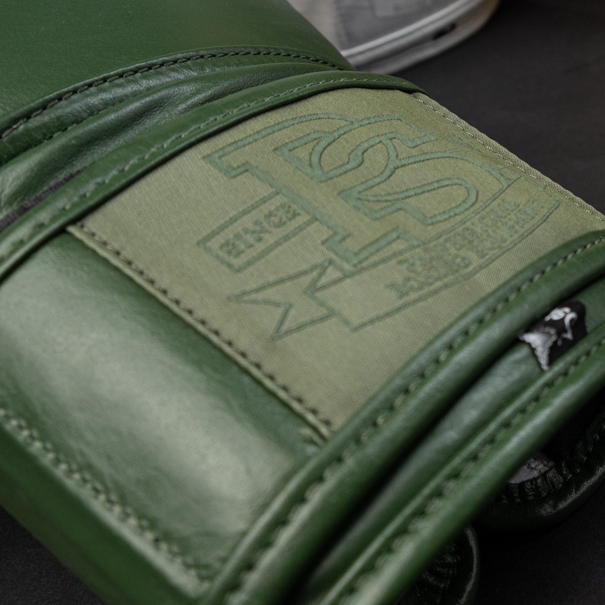 Paffen Sport „PRO KLETT“ Tréninkové boxerské rukavice - olivová/bílá, 2113560