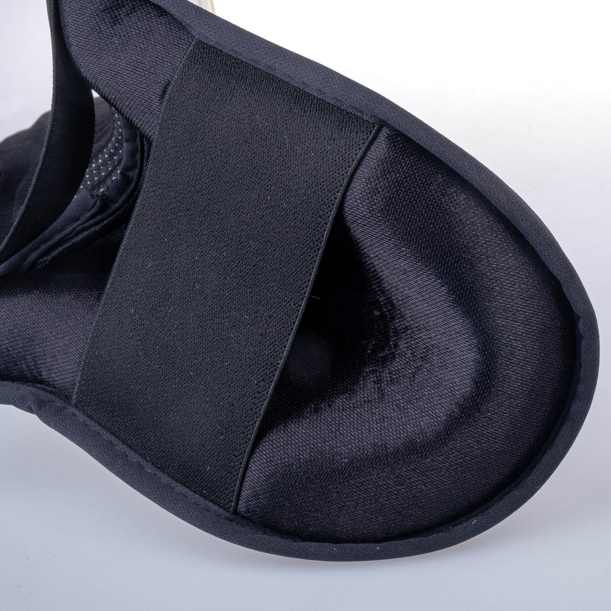 Chrániče holení Fighter Thai Ergo - černá/zlatá, FSG-004-TRP-0212