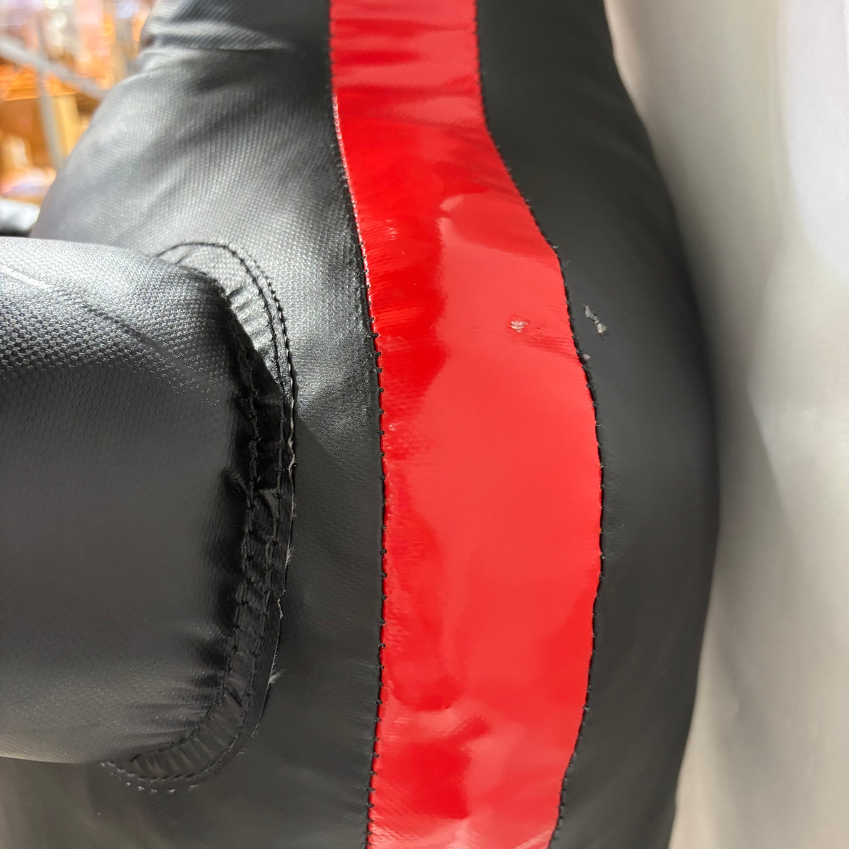 POŠKOZENÉ: Figurína - panák - dvounohá, černá/červená, 0127P2N-BP