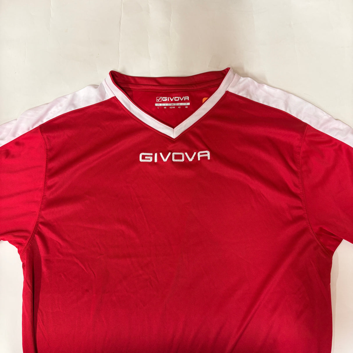 POŠKOZENÉ: Givova trička - různé barvy - L