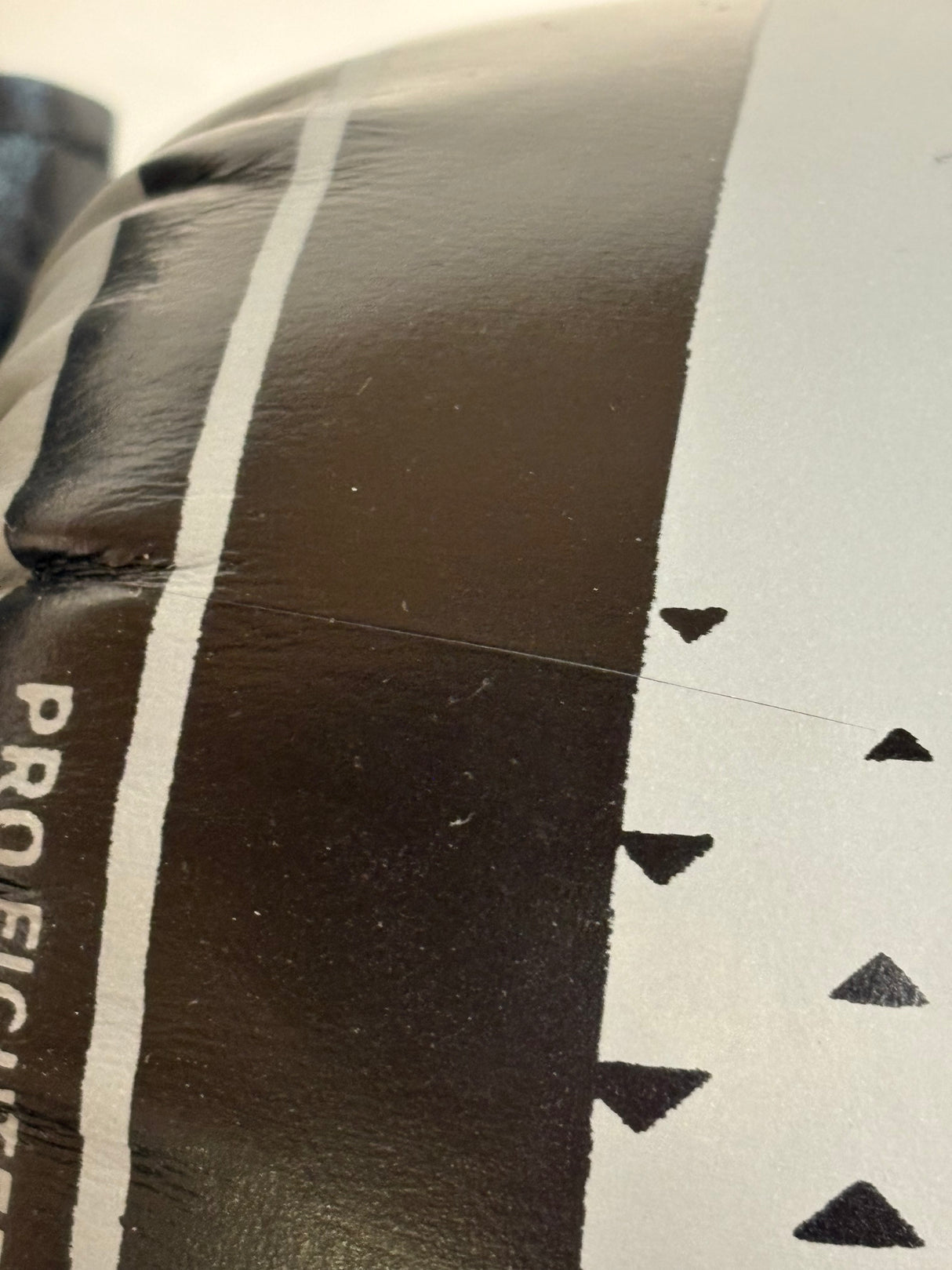 POŠKOZENÉ : Fighter MMA rukavice Pro - černá/šedá, FMGL-PRO-00