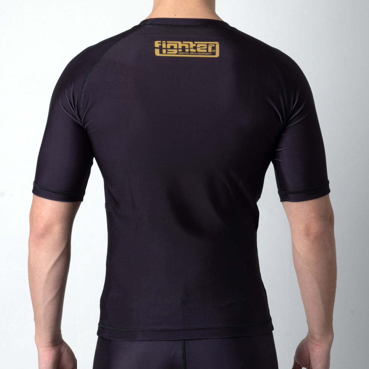 Fighter Rashguard s krátkým rukávem - černá/zlatá, RSG-PLN-SS-01