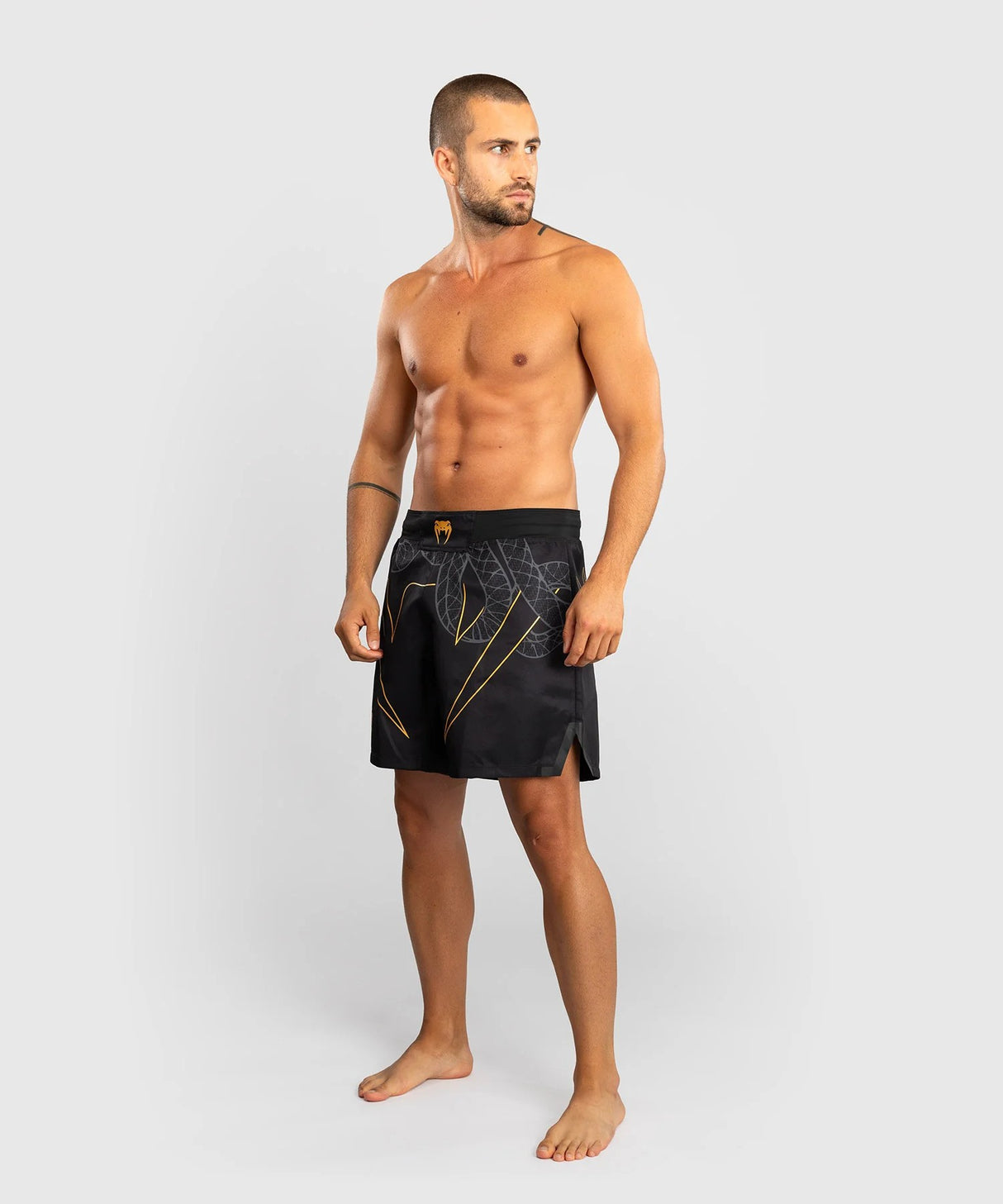 Kraťasy Venum Serpenti - černá/zlatá, VENUM-05750-109