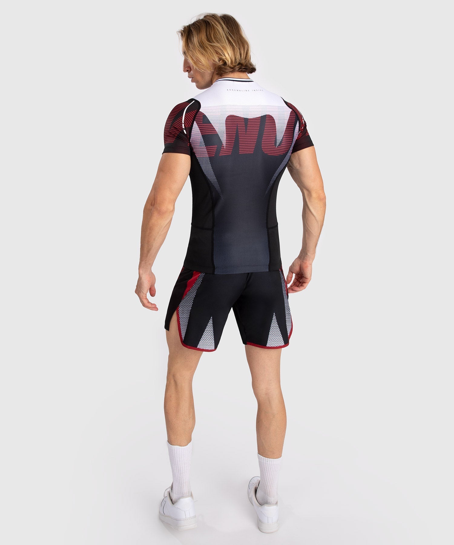 Venum rashguard s krátkým rukávem Adrenaline - černá/červená, VENUM-05176-100