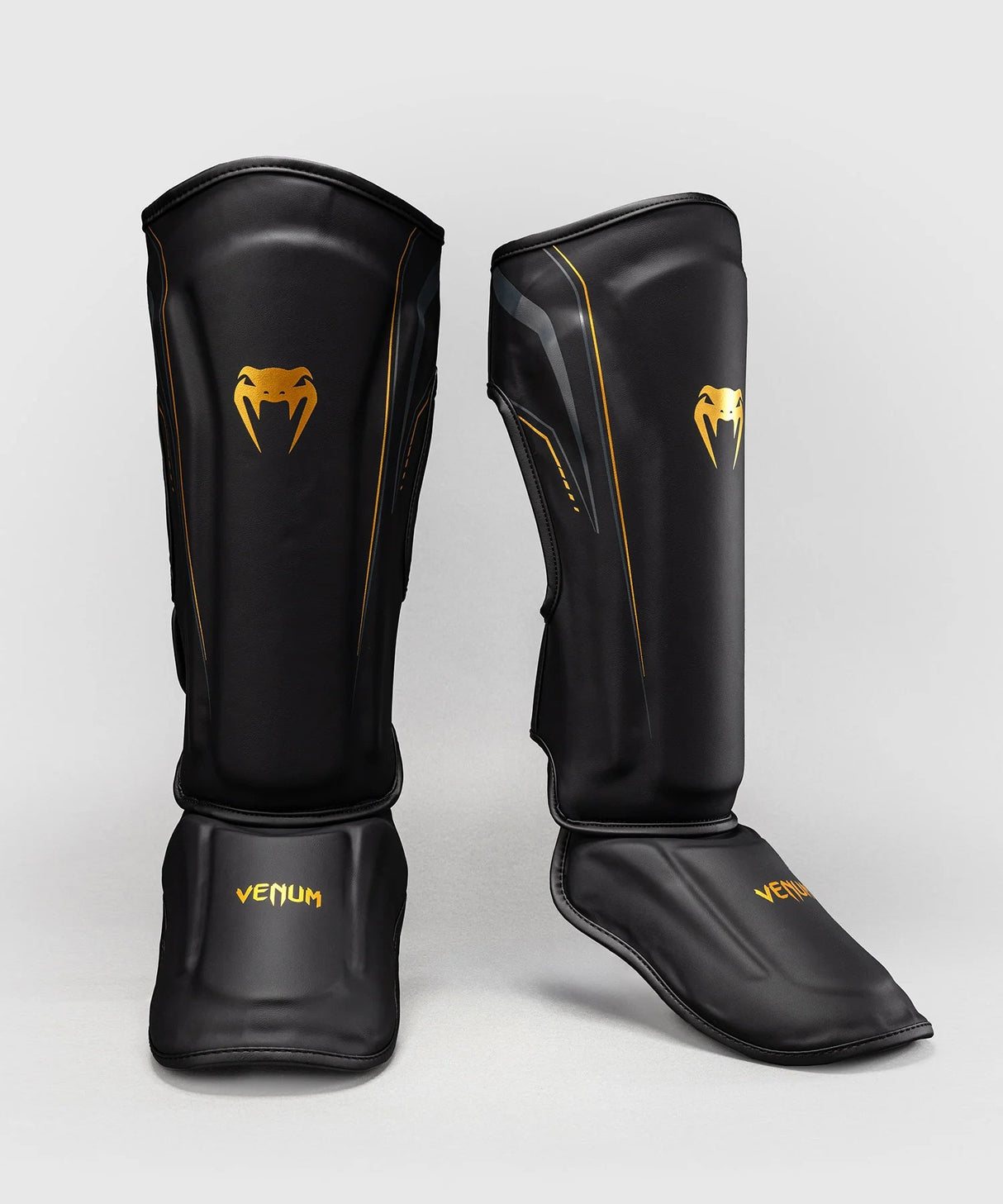 Venum Streamline chrániče holení - černá/zlatá, VENUM-06305-126