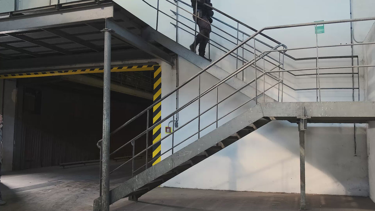 TITAN - Ochranný oblek pro výcvik policie a vojska