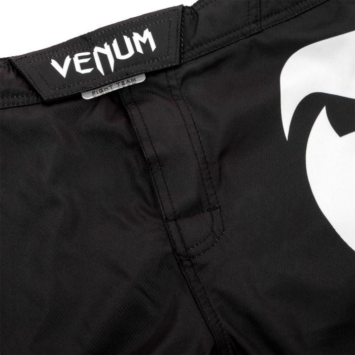 Venum Light 3.0 MMA šortky - černá/bílá, VENUM-03615-108
