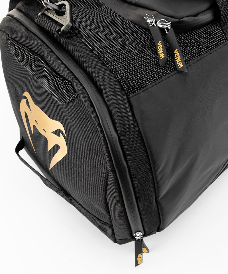 Venum Trainer Lite Evo sportovní taška - černá/zlatá