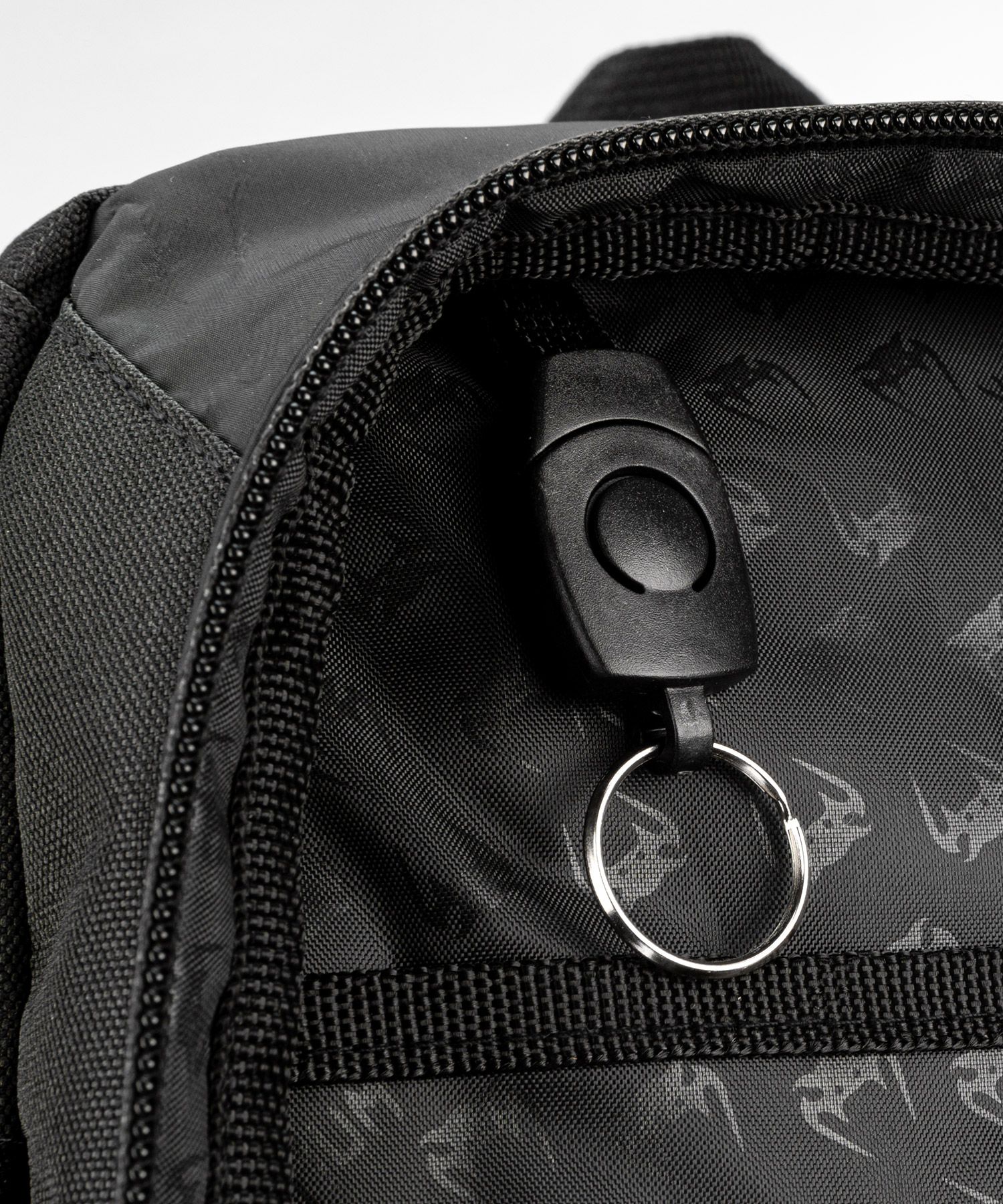 Venum Challenger Pro Evo Batoh - černá/červená