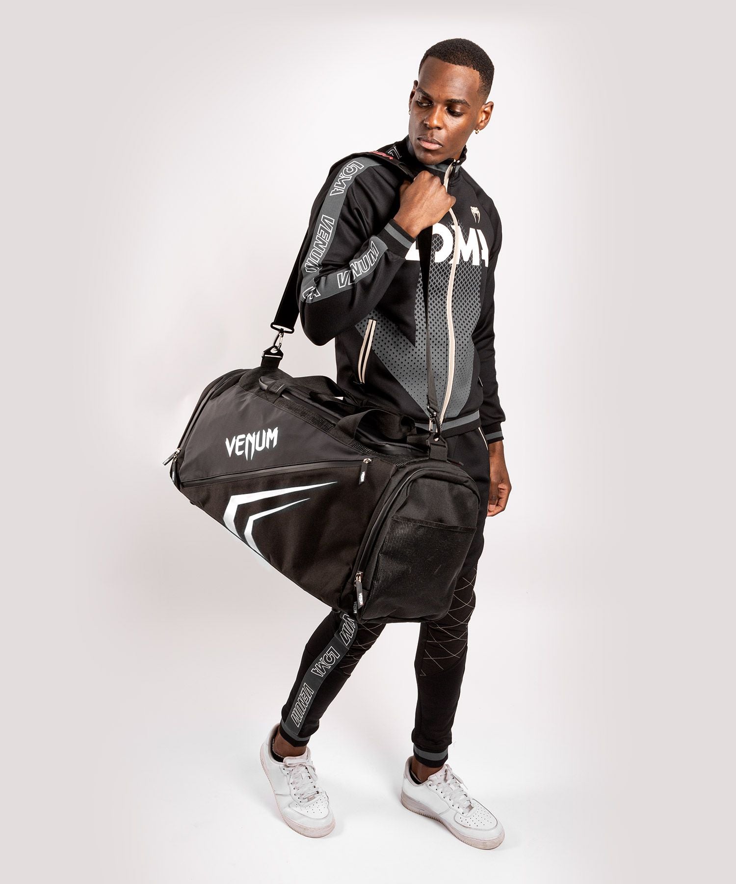 Venum Trainer Lite Evo sportovní taška - černá/bílá